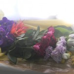 グズマニアとトルコキキョウの花束
